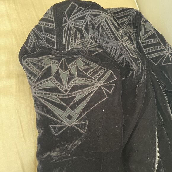 Jessica Simpson Black Velvet Embroidered Bomber Jacket Size S - Picture 6 of 8